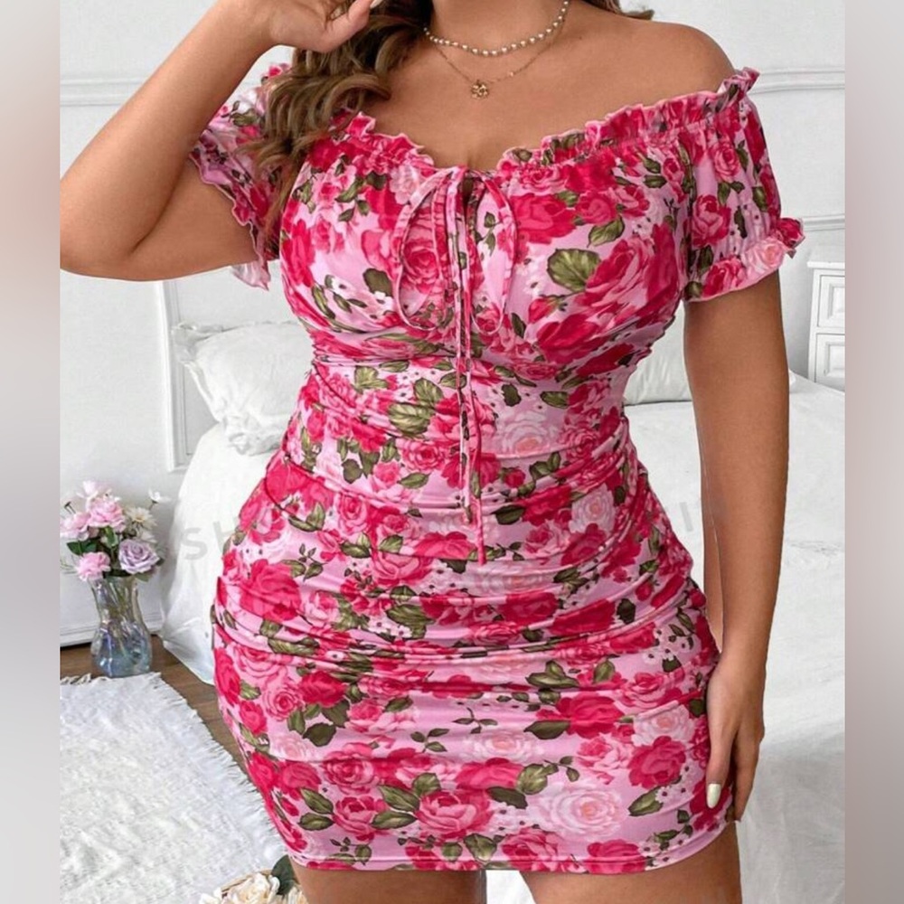 NWOT Shein Floral Bodycon Dress